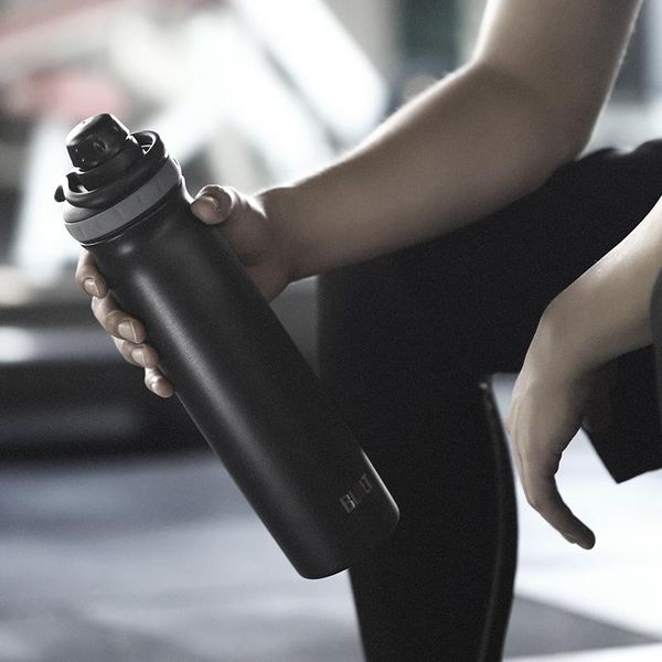 

water bottles 710ml stainless steel thermo cup vucuum flask thermal with handgrip portable travel mug insulated bottle