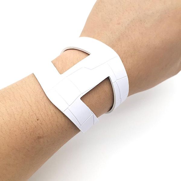 

charm bracelets yd&ydbz white crocodile pattern leather bracelet women fashion strange jewelry punk style wholesale hand accessory, Golden;silver