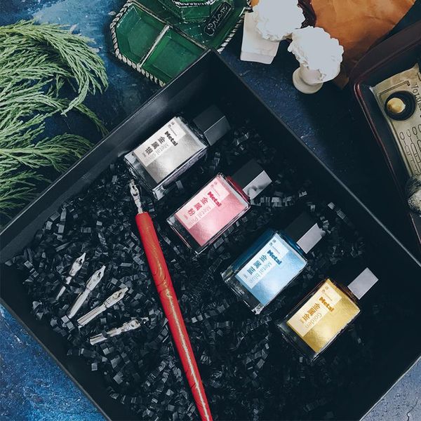 

fountain pens wooden dip pen with 4 bottles of ink , caligraphy set gothic