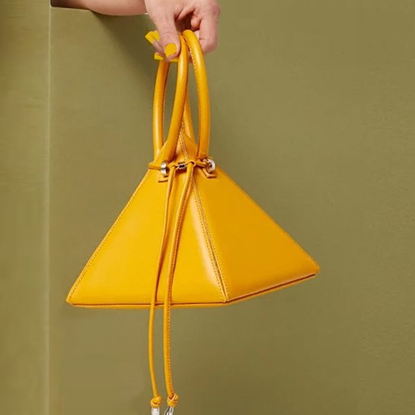 

luxury goods wholesale new creative triangle pu leather handbag ladies stylish and elegant shoulder bag