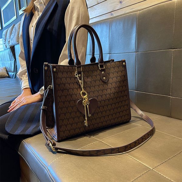 

leather for women 2021 new fashion and versatile check official document tote hand bill of lading shoulder bag