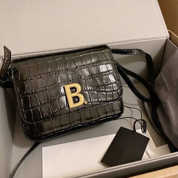 

design hand b new b-button crocodile pattern cowhide hourglass female one shoulder slant cross small square bag nx6l