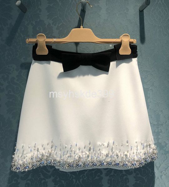 

two piece dress one after another, it has issued a style of legal system  minority in spring and summer 21, handmade fixed diamond age redu, White
