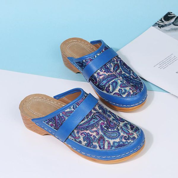 

slippers 2021the european and american summer autumn comfortable ladies with large size high heel flowery clo, Black