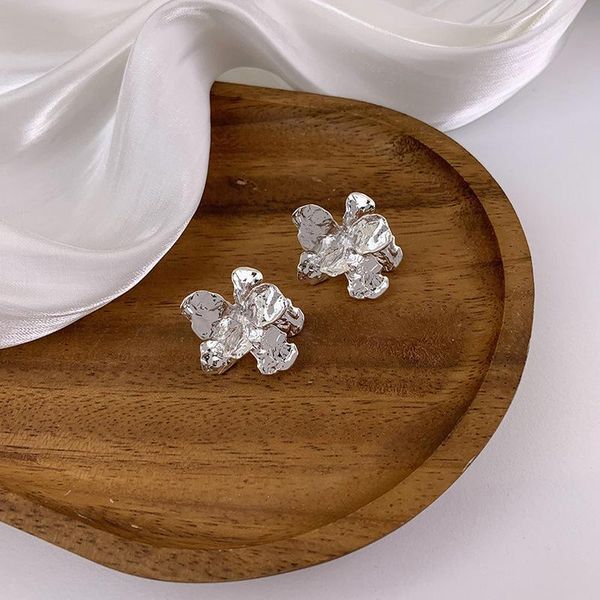 

stud 2021 korean personality simple metal texture irregular flowers earrings temperament fashion female jewelry accessories, Golden;silver