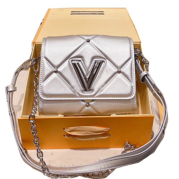 

2022 handbag chain crossbody bag flap shoulder bags detchable adjustable leather strap rivet decor inside flat pocket puffer women handbags