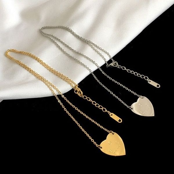 

luxury designer jewelry women necklaces heart pendant necklace with letter stamp silver gold earrings suits stainless steel materi