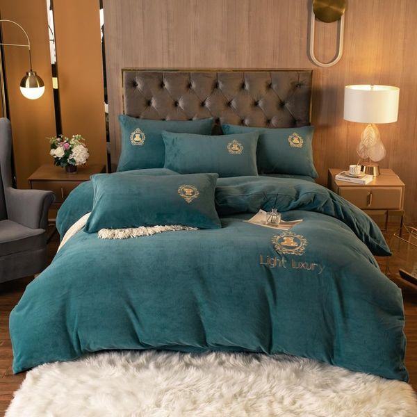 

bedding sets plush 4-piece set winter solid coral velvet sheet quilt cover