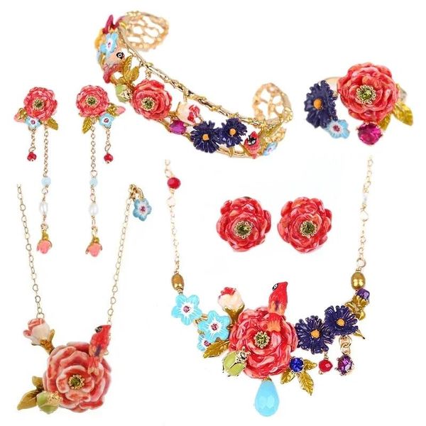 Brincos Colar Papagaio Papagaio Série Rose Set Esmalte Cor Vitadeiras Vermelhas Flor Flor Pássaro Longo Pulseira Anel Atacado para Mulher