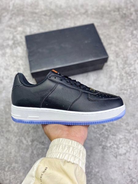 

2021 casual shoes with black and blue hook