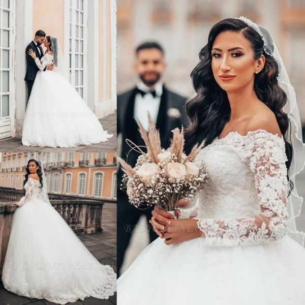 

2022 gorgeous wedding dresses bridal ball gown long sleeves lace applique off the shoulder crystals beaded tulle dubai custom made plus size, White