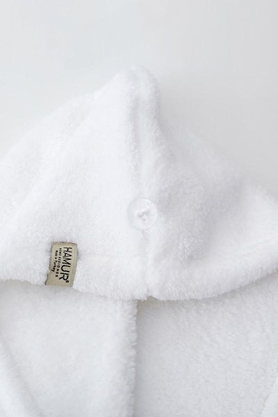 

towel dough aquist bone buttoned hair white