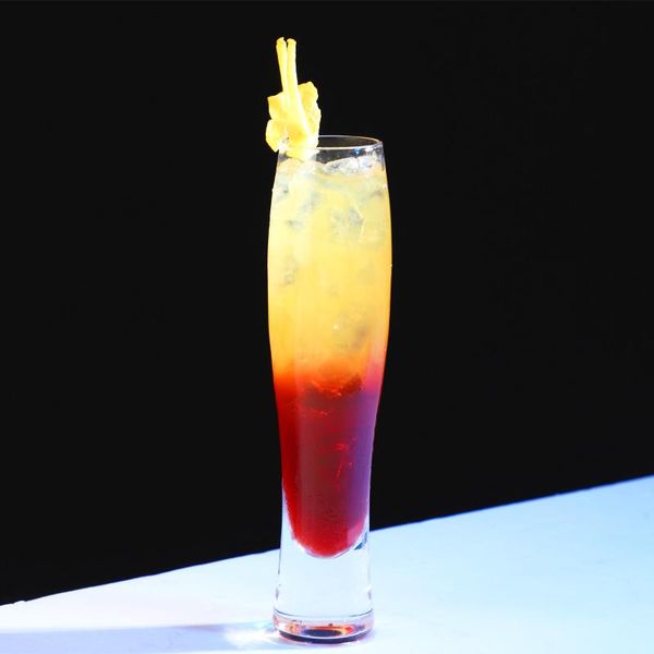 

wine glasses special 200ml candle-shaped cocktail cool drinks cup beautiful figure juice beer mug fashion drinkware glass