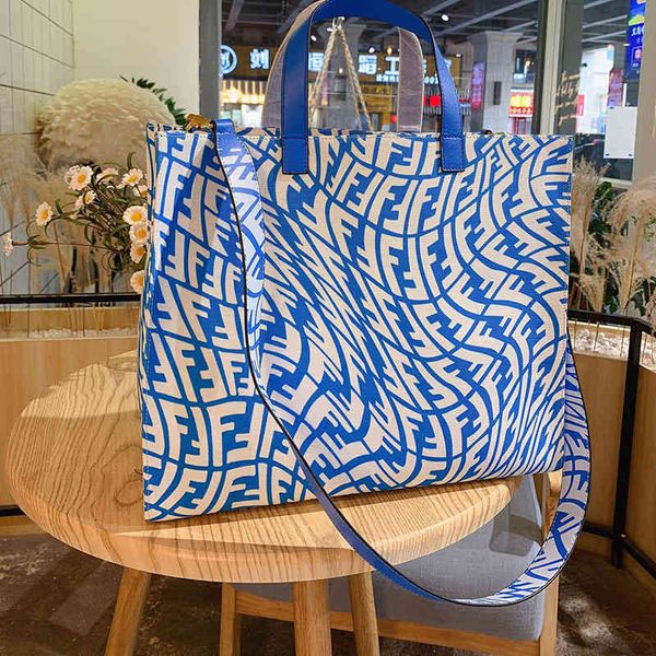 

women designers luxurys bags handbag fd women's bag 2021 new embossed embroidery canvas tote beach shopping one shoulder messenger bag