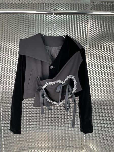 

women's tracksuits 2021 winter heart-shaped accessories kit 1018, Gray