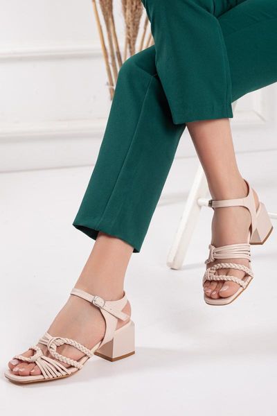 

sandals beige sandals, high-heeled shoes, women 's classic heels shoes;, Black