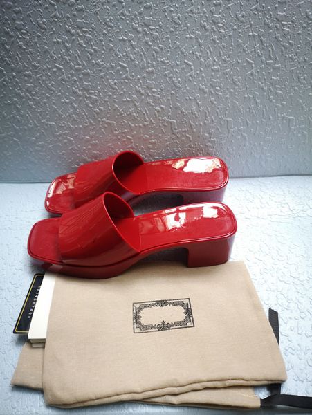 Sapatos de grife de alta qualidade!Slípira de frutas de moda de verão H Sapatos de praia de banheiro de luxo de luxo Caixa de sandálias femininas grande 35-41