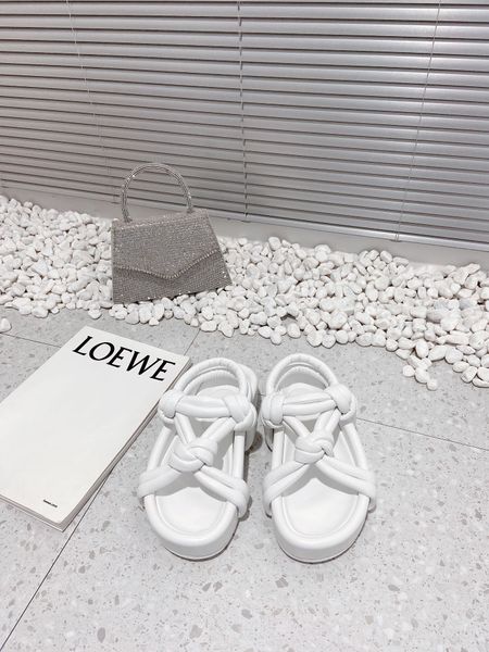 

2022 slides sandal designer slippers sliders women shoes foam runner genuine leather style pearl element size 3540 original super soft silk, Black