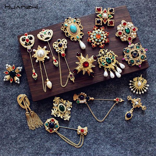 

pins, brooches huanzhi 2021 baroque rhinestones vintage gold metal plated crystal imitation pearls flower scepter brooch pin for women jewel, Gray
