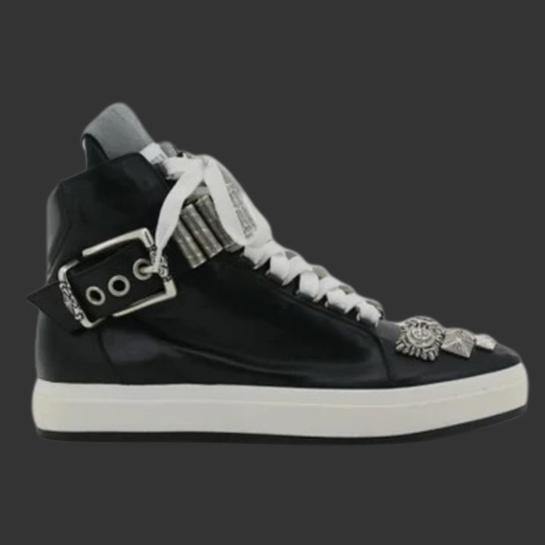 

boots 2021 spring and summer italian coolest fashion brand shy leather casual shoes, the trendiest favorite style, Black