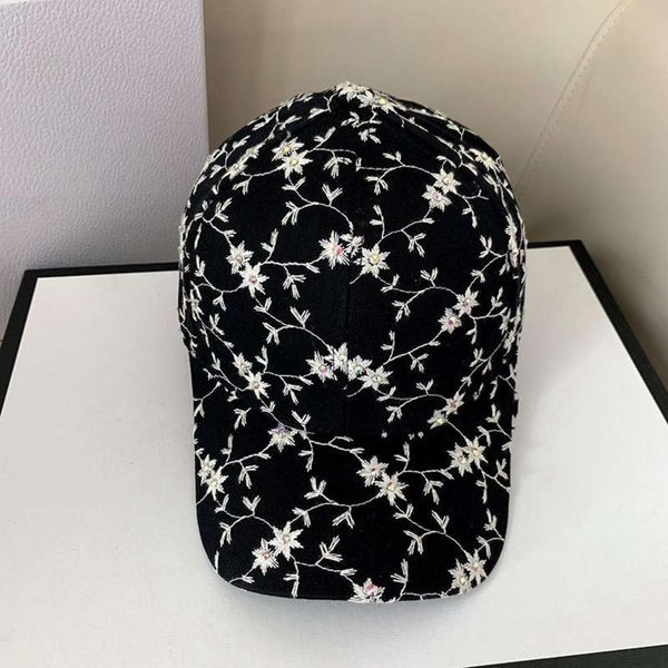 

fashion trend baseball duck tongue men women 4 seasons rhinestone embroidery flower hat versatile couple sports sunshade adjustable 4 colors, Blue;gray