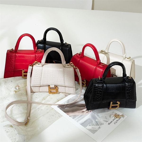 

factory store shop 2022 autumn winter new women's bag crocodile leather fashion design messenger hourglass hand rp3c