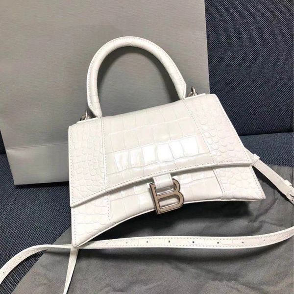 

factory outlet luxury handbags and storage 2021 new fashion trend b family letter buckle leather crocodile hourglass bag