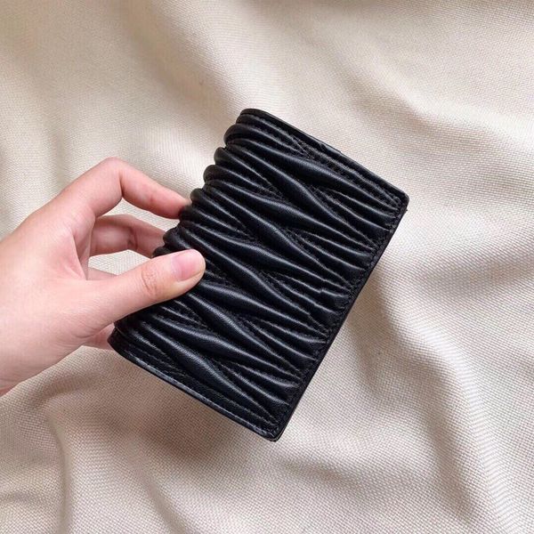 

fashion purse 2021 summer women wallets short clip wallet zippy purses classic menfashion high-quality leather pink black solid pleated, Red;black