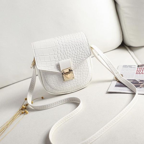 

duffel bags 2021 trendy retro stray female stone grain crossbody