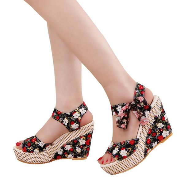 Yaz Ayakkabıları Kadın Çiçek Peep Toe Kama Sandalet Dantel Yukarı Kalın Alt Platform Klasik Tenis Feminino