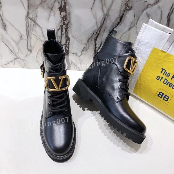 

luxury designer leather women boots martin desert boot flamingos love arrow medal real leathers coarse winter designers shoes size 35-41, Black