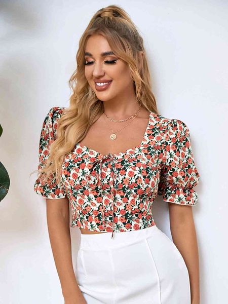 

T-shirt 2021 summer new wear floral top women's slim short sleeve T-shirt, White