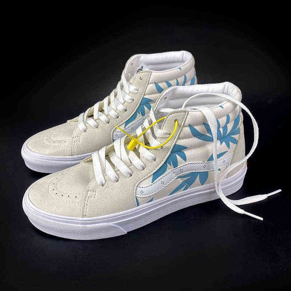 

longvance autumn and winter campus versatile fashion boots couple trend ins maple leaf whiteboard shoes canvas high top, Black;white