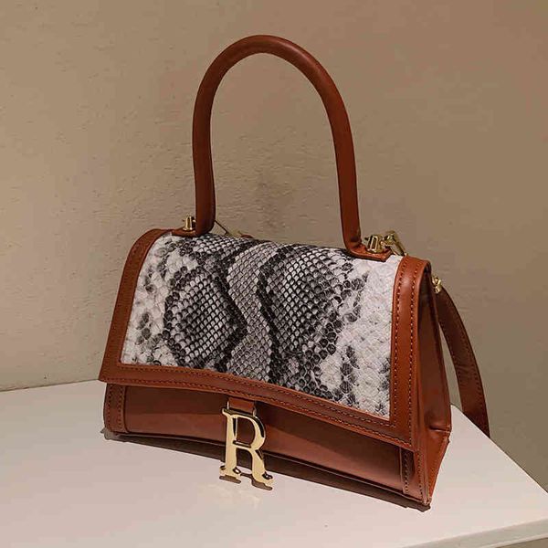 

68% off high sense female ins minority new fashion autumn and winter messenger leopard hand-held small square bag