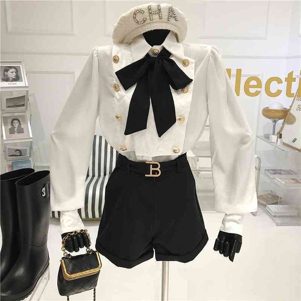 

pants set of two spring 2021 pieces retro-loop female niche design above the long-sleeve button chess shirt + high waist shorts, White