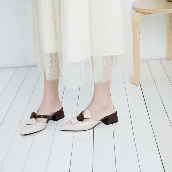 

south korean baotou sandal women's summer 2021 bow wear half drag pointed thick heel slippers, Black