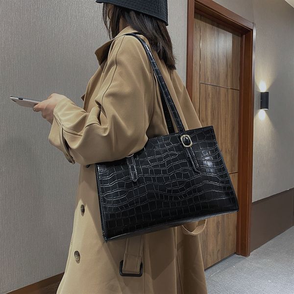 

high capacity tote bag women's 2021 autumn and winter new model portable fashion one shoulder
