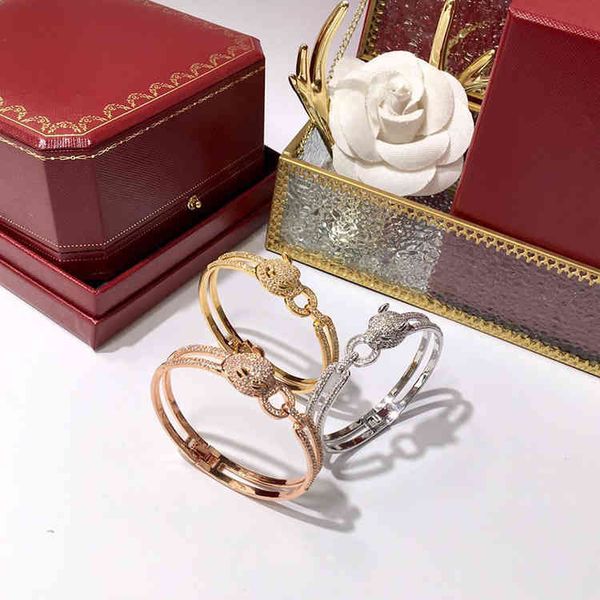 Charme pulseiras 02 jóias requintado dinheiro leopardo cavado fora linha dupla diamante bracelete inlail pulseira personalizada decoração da mão moda