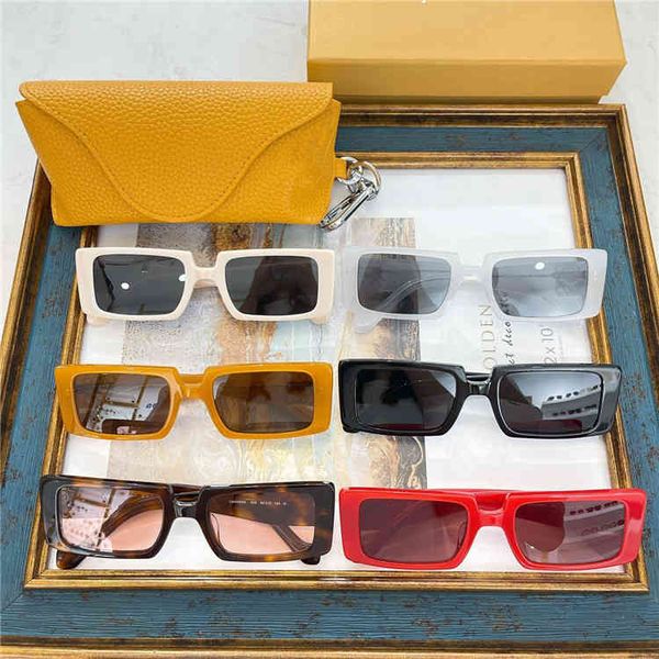 

2022 factory wholesale yijia's fashion square sunglasses star same plate sunglasses, White;black