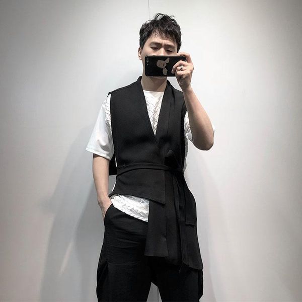 

men's vests original designer of street yamamoto style with irregular personality, loose and sleeveless hem, casual short vest fashion, Black;white