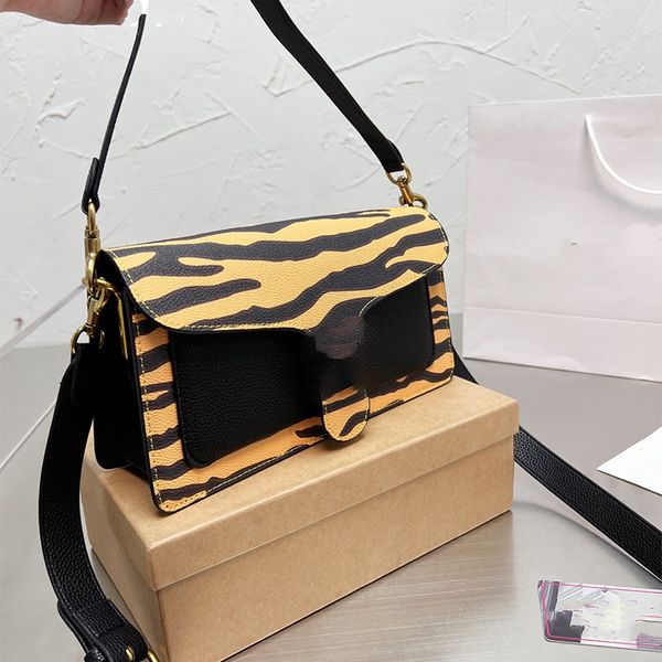 

2022classic new flap tiger print shoulder bag women big fashion bags for ladies large capacity 27cm outdoor sacoche luxury satch