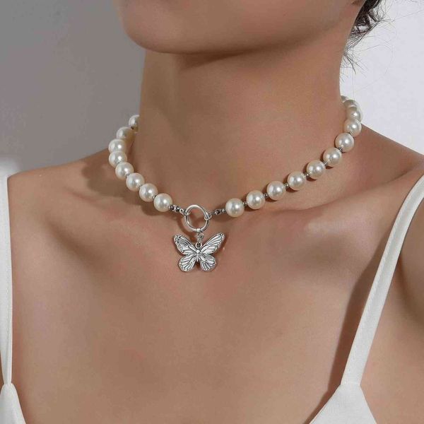 Antiker Perlenketten-Choker mit Schmetterlings-Anhänger-Halsketten-Charms, silbriger Halsschmuck für Frauen, Party-Schmuck, Geschenkideen