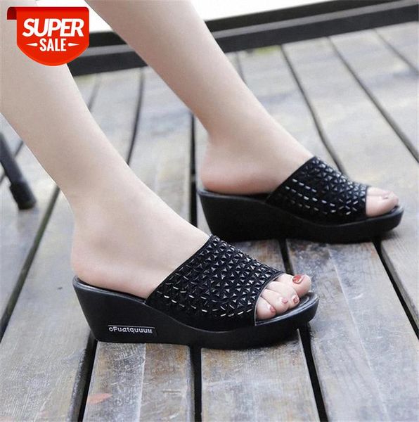 

Hollow Wedge Slippers women 2019 Summer shoes Fashion Out wear Rhinestone Thick Foundation Rivet Open toe female #Uh6E, Black