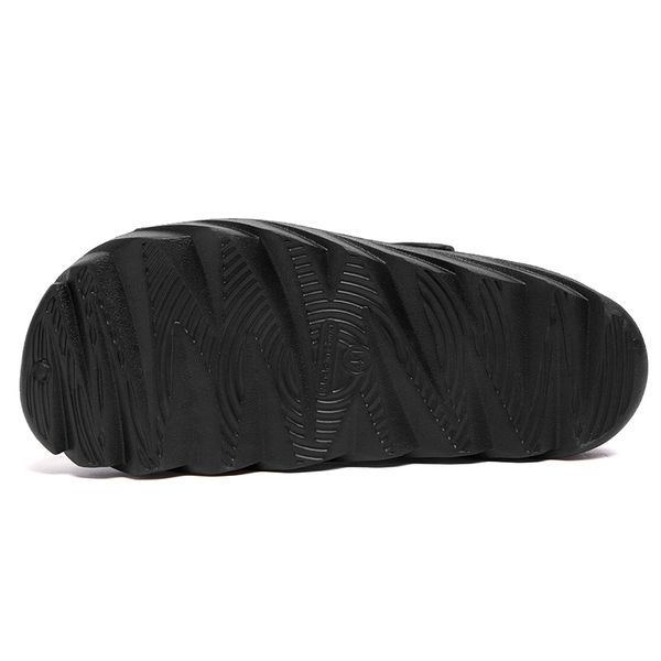 

breathable comfortable sandals outdoor lawn classic beach hole shoes luxurys designers summer slippers men women lady gentlemen fisherman, Black