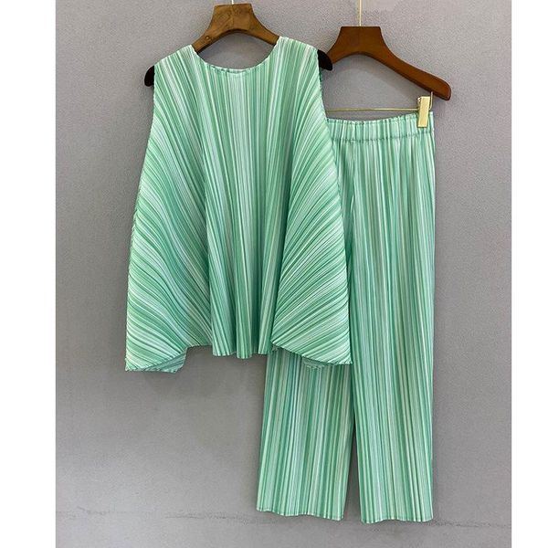 

women's two piece pants fashion suit loose and thin pleated trousers set, White