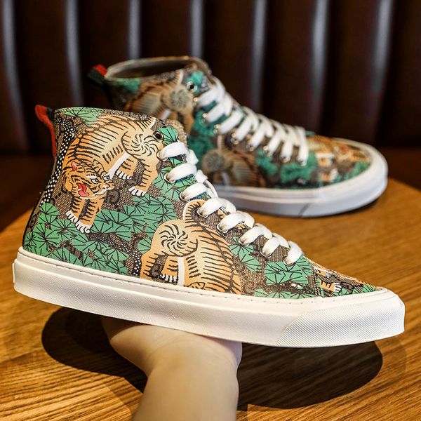 

men shoes printed tiger hip hop high-board shoes men fashion casual shoes 2020 autumn new popular non-slip flat