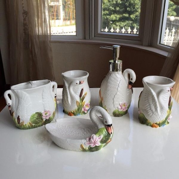 

ceramic bathroom 5/piece of lotion bottle/soap dish/toothbrush holder/mouthwash cup decoration ornaments for gifts bath accessory set