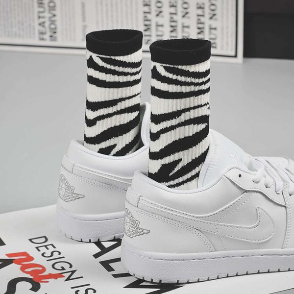 

plain creative black and white zebra stripe high socks stockings men's fashion street cotton sports leisure medium tube