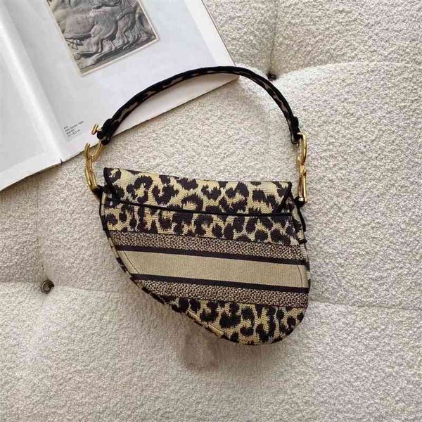 

women luxurys designers bags 2021 embroidered leopard print saddle lady hand hands designer handbag handbags totes crossbody bag