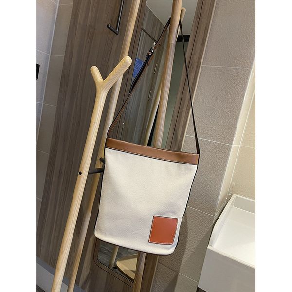 

2021 new bucket includes home canvas simple leather splicing shopping bag lazy leisure style foreign trade supply batch